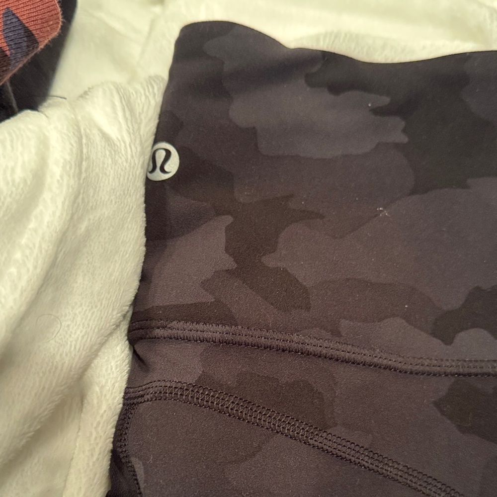 Lululemon Athletica Black Camouflage Groove Flare Leggings - Picture 2 of 3